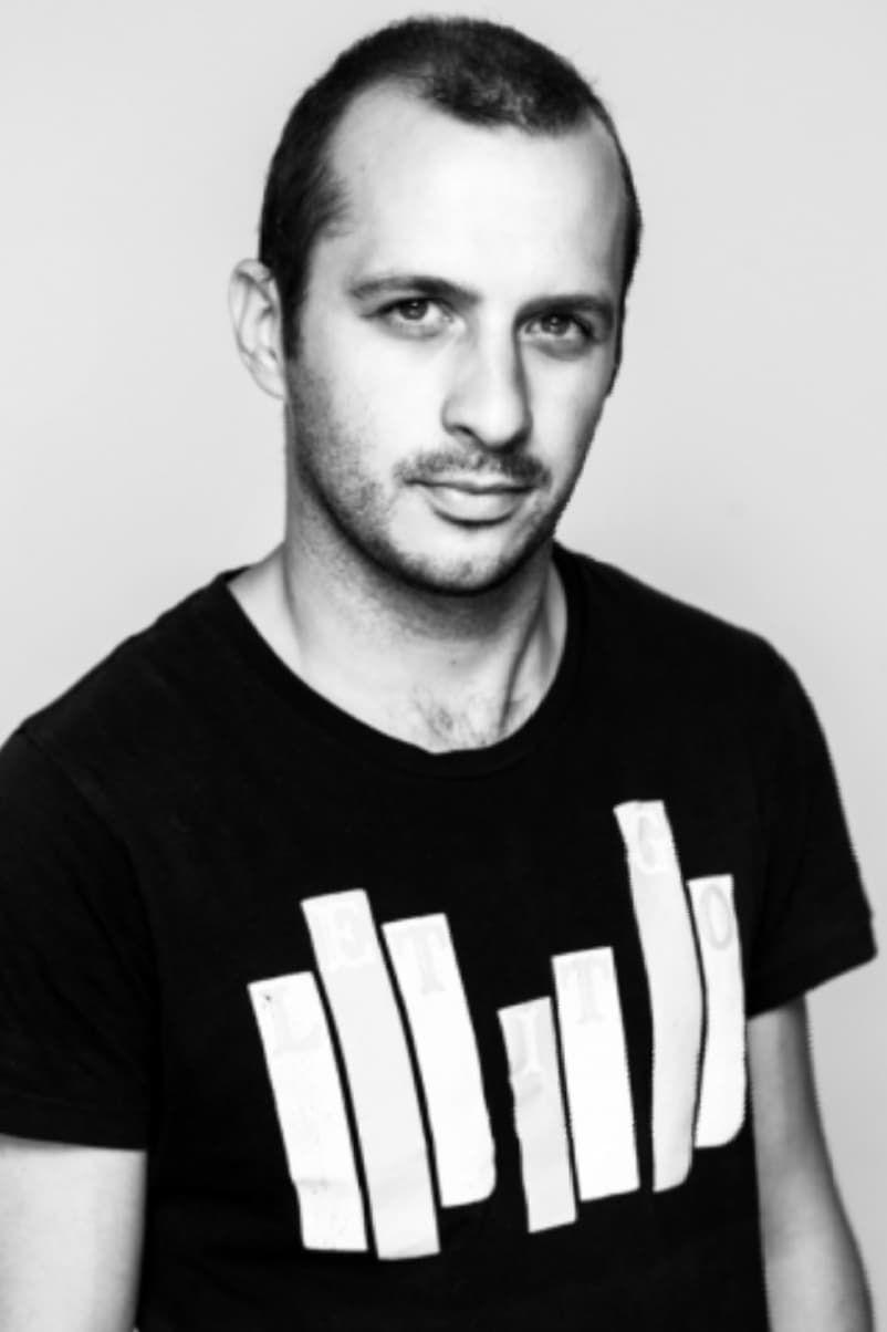 تصویر هنرمند Andrei Mateiu