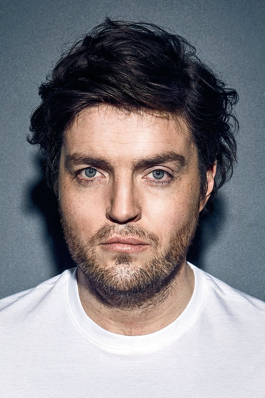 تصویر هنرمند Tom Burke