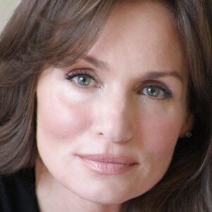 تصویر هنرمند Kristen Cloke