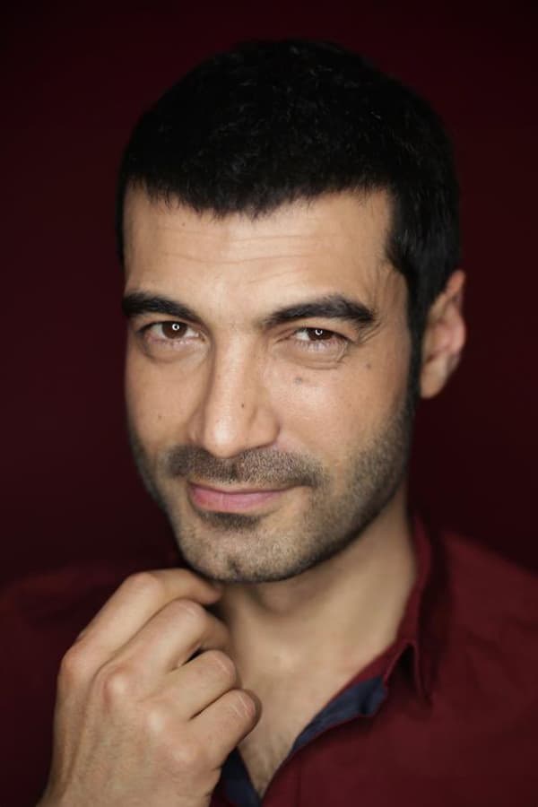 تصویر هنرمند Murat Ünalmış