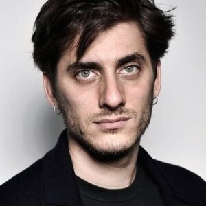 تصویر هنرمند Luca Marinelli