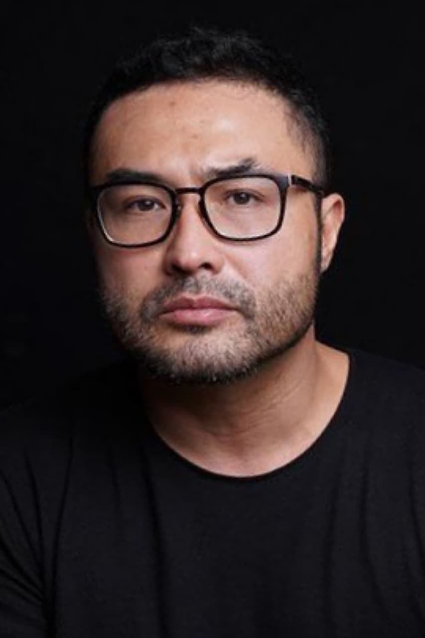 تصویر هنرمند Surya Saputra