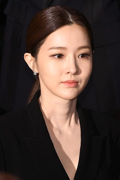 تصویر هنرمند Kim Yoo-ri