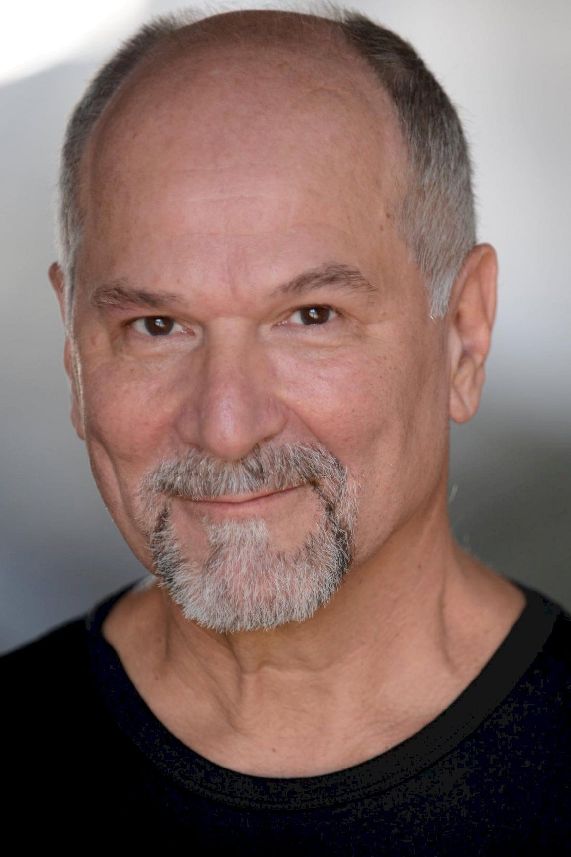 تصویر هنرمند John Kapelos