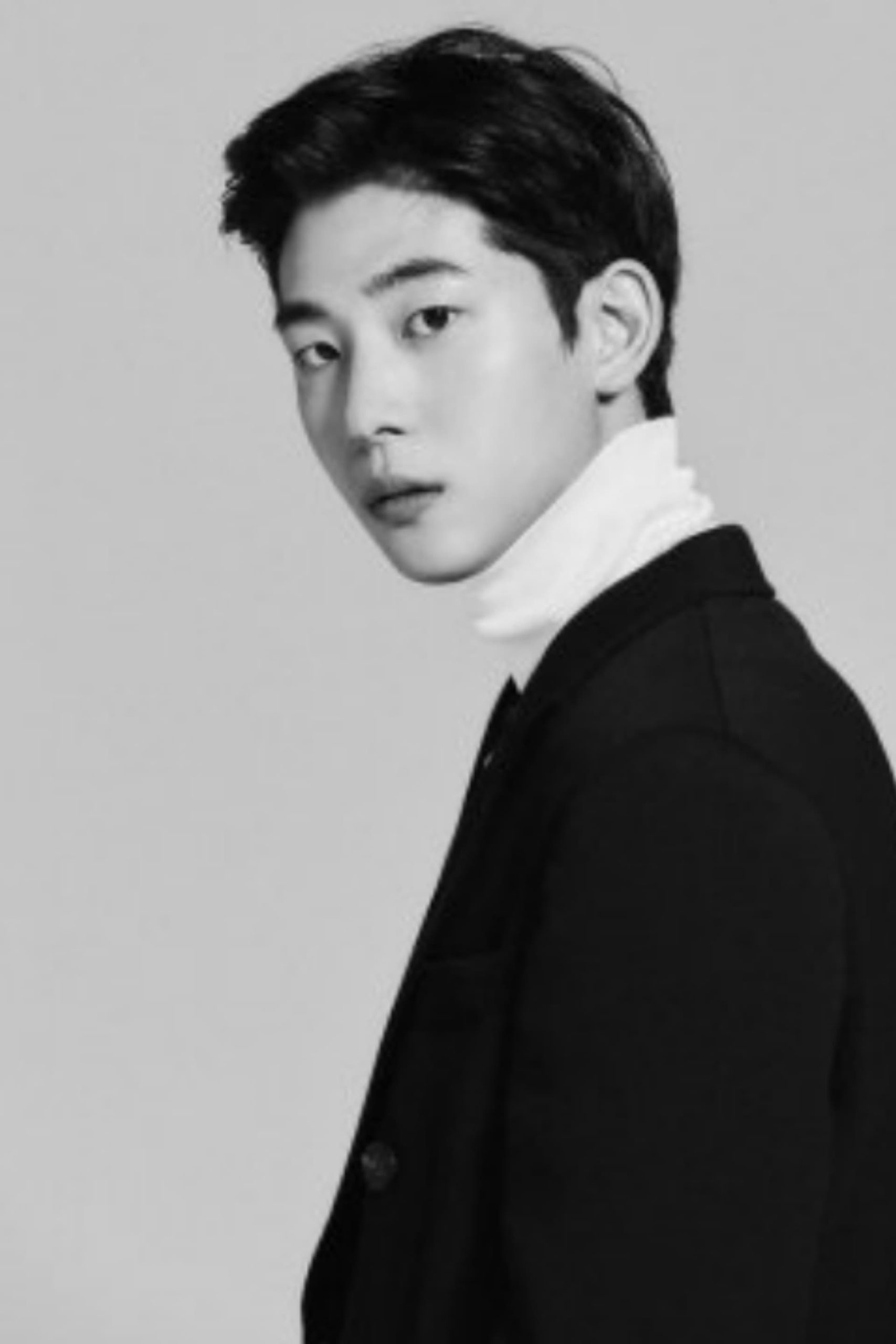 تصویر هنرمند Shin Yong-seok