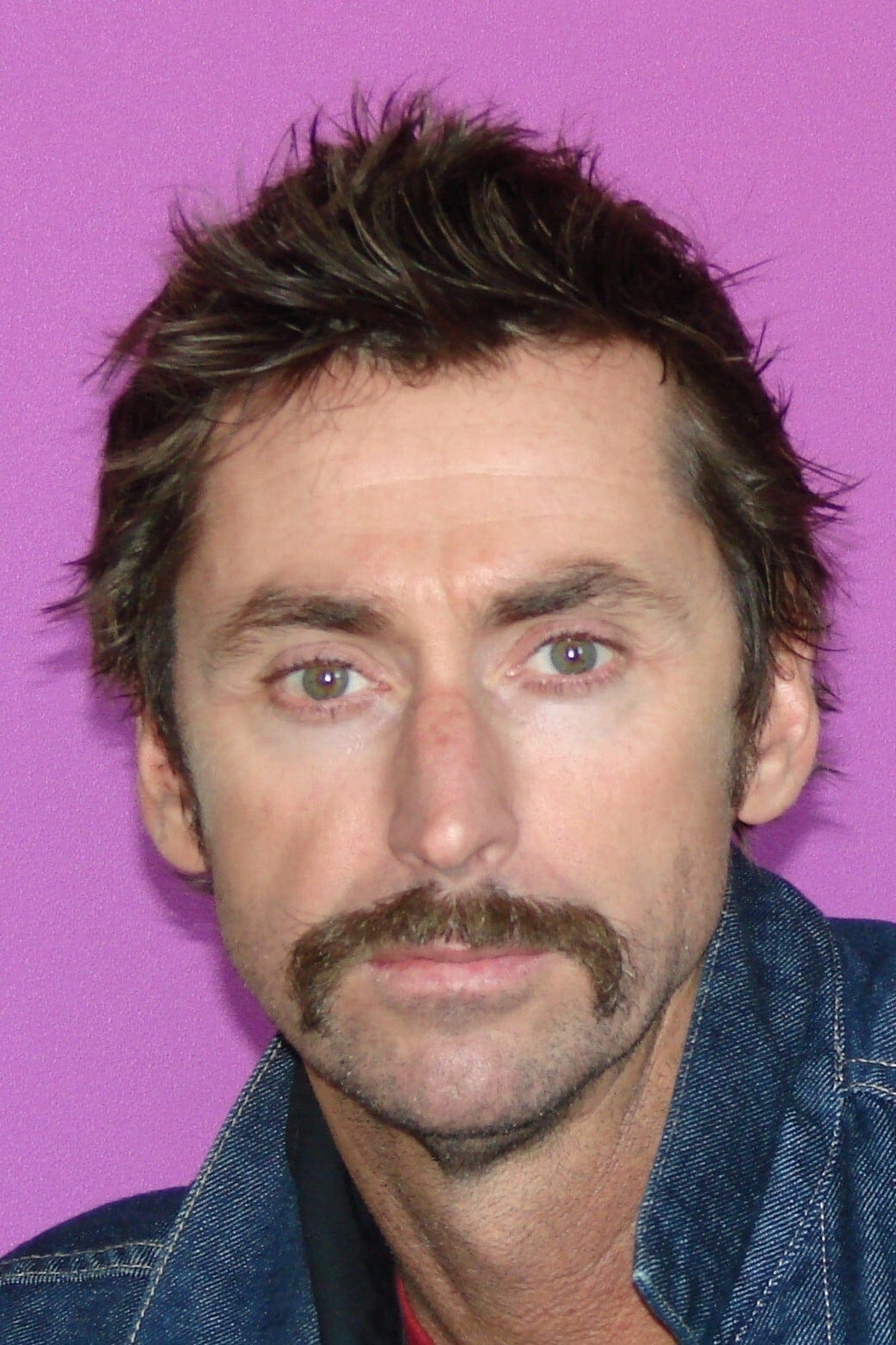 تصویر هنرمند Kirk Fox