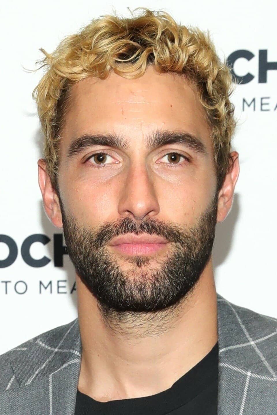 تصویر هنرمند Noah Mills
