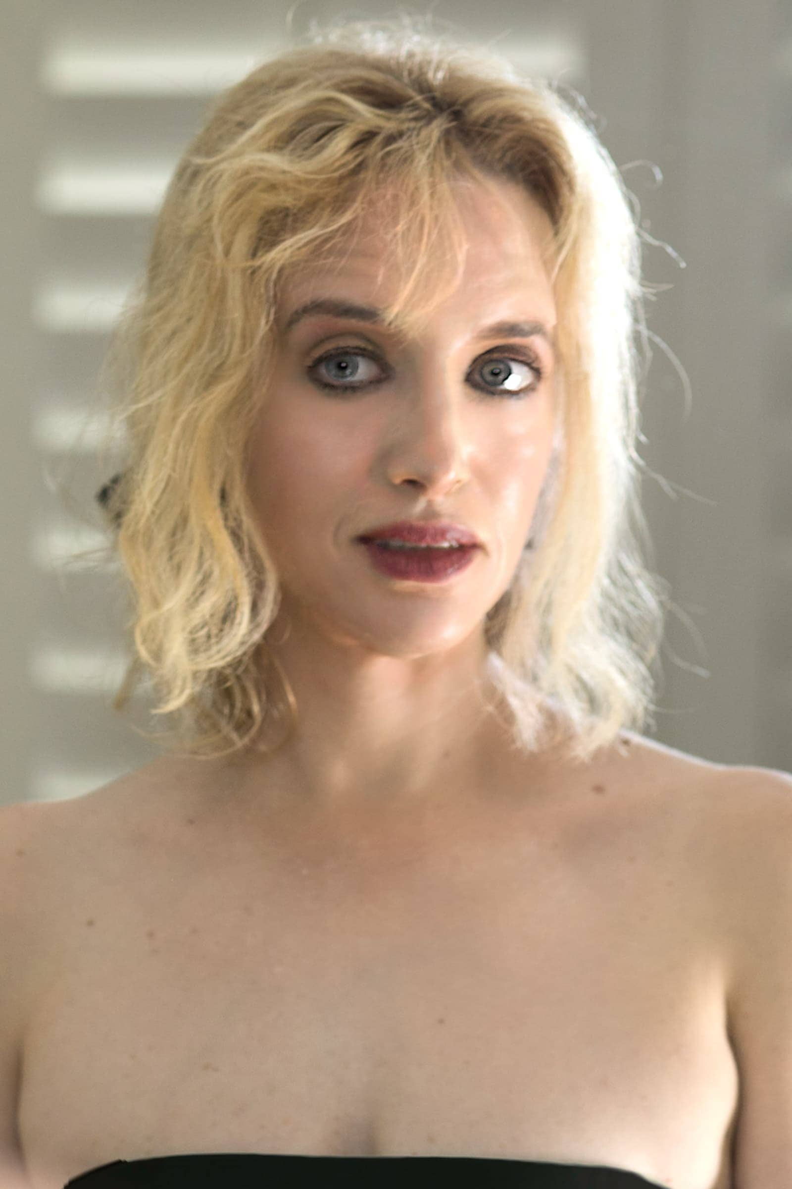 تصویر هنرمند Chloe Traicos