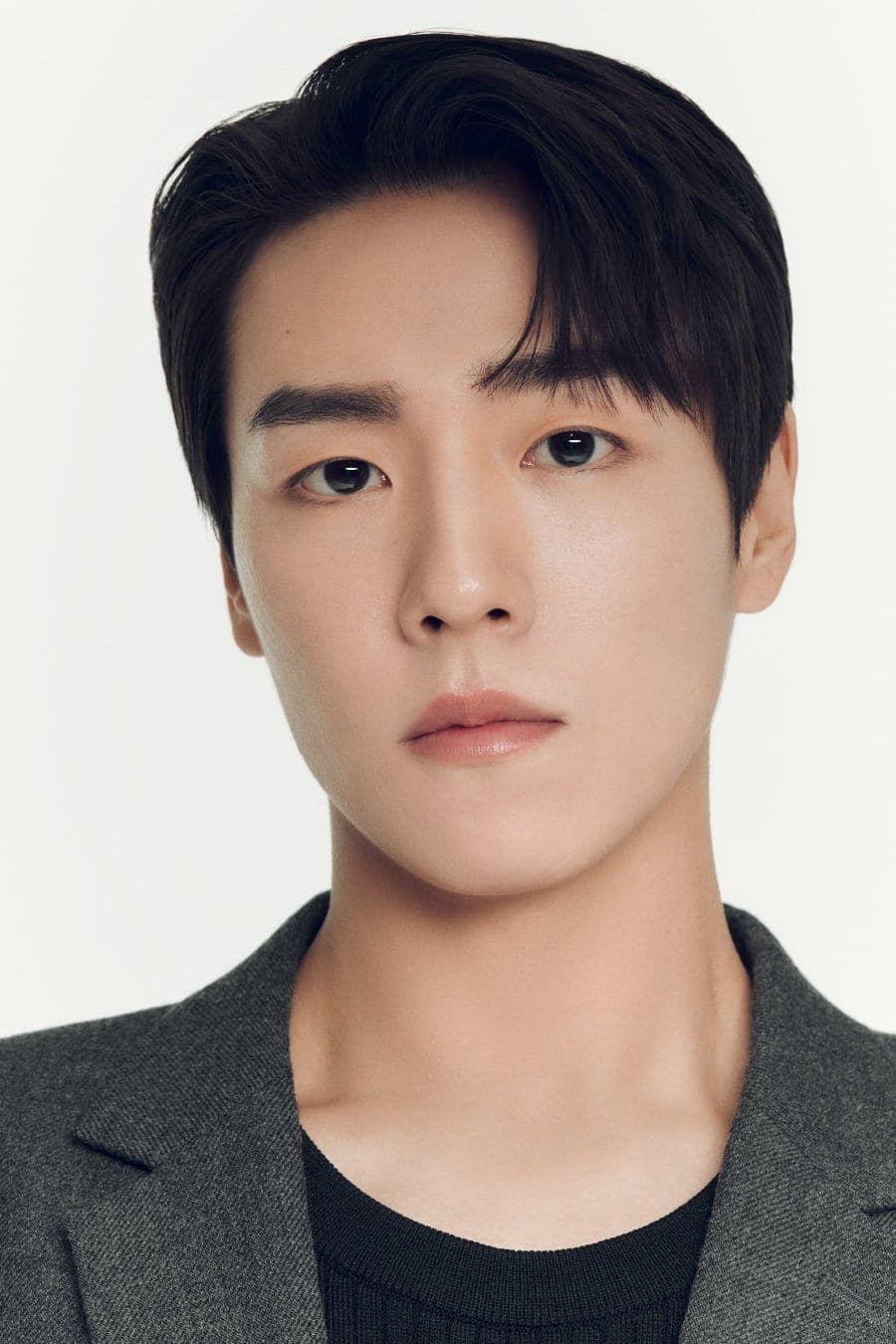 تصویر هنرمند Lee Hyun-woo