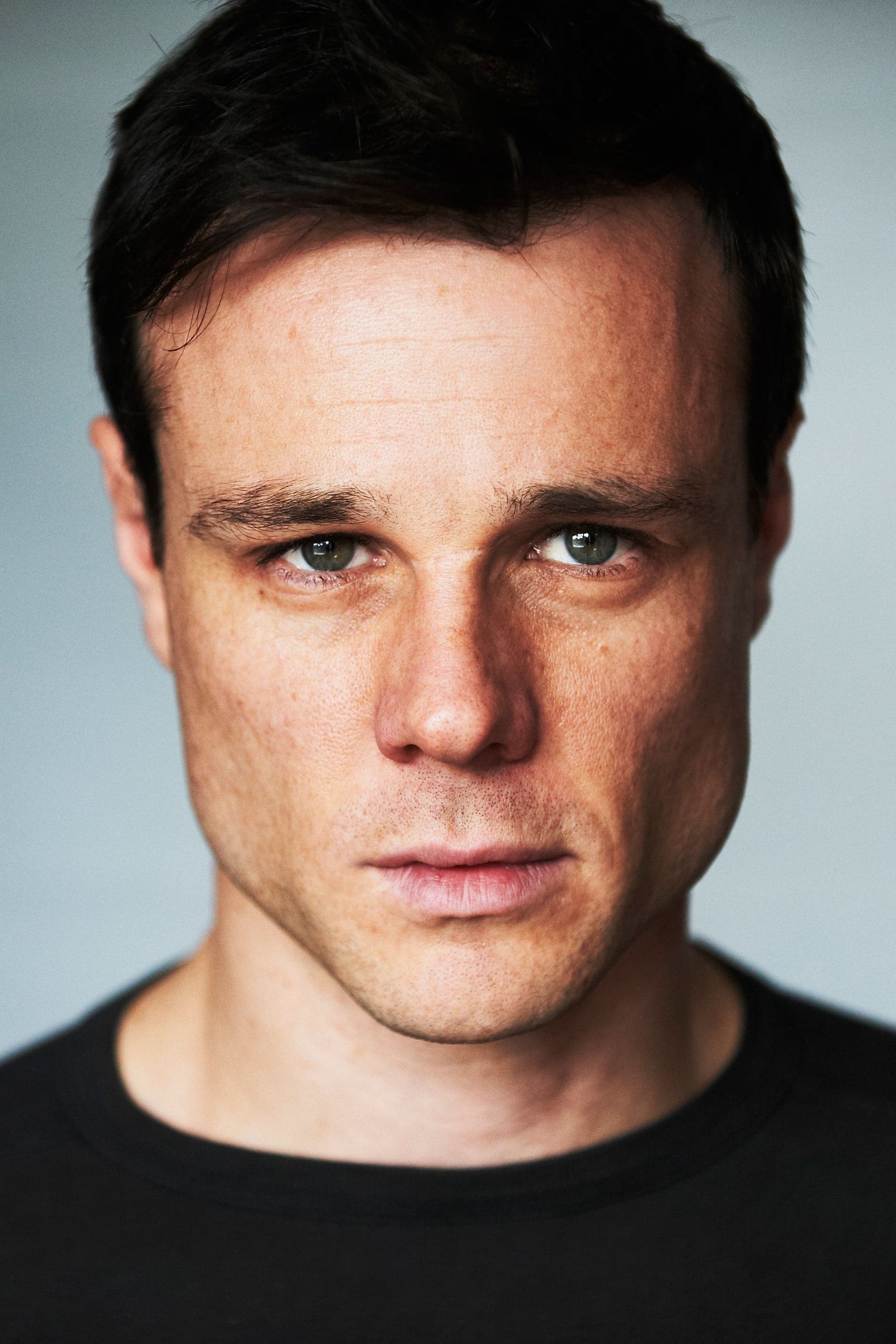 تصویر هنرمند Rupert Evans