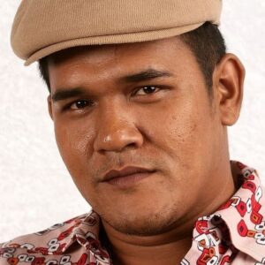 تصویر هنرمند Sonthaya Chitmanee