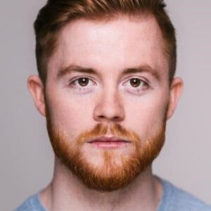 تصویر هنرمند Angus Castle-Doughty