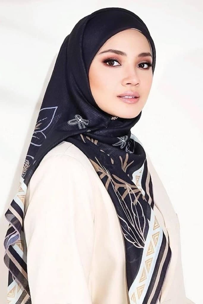تصویر هنرمند Nur Fazura