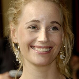 تصویر هنرمند Sofia Helin