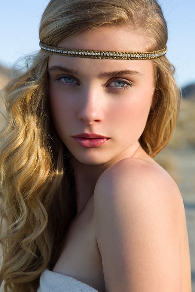 تصویر هنرمند Charlize Cotton