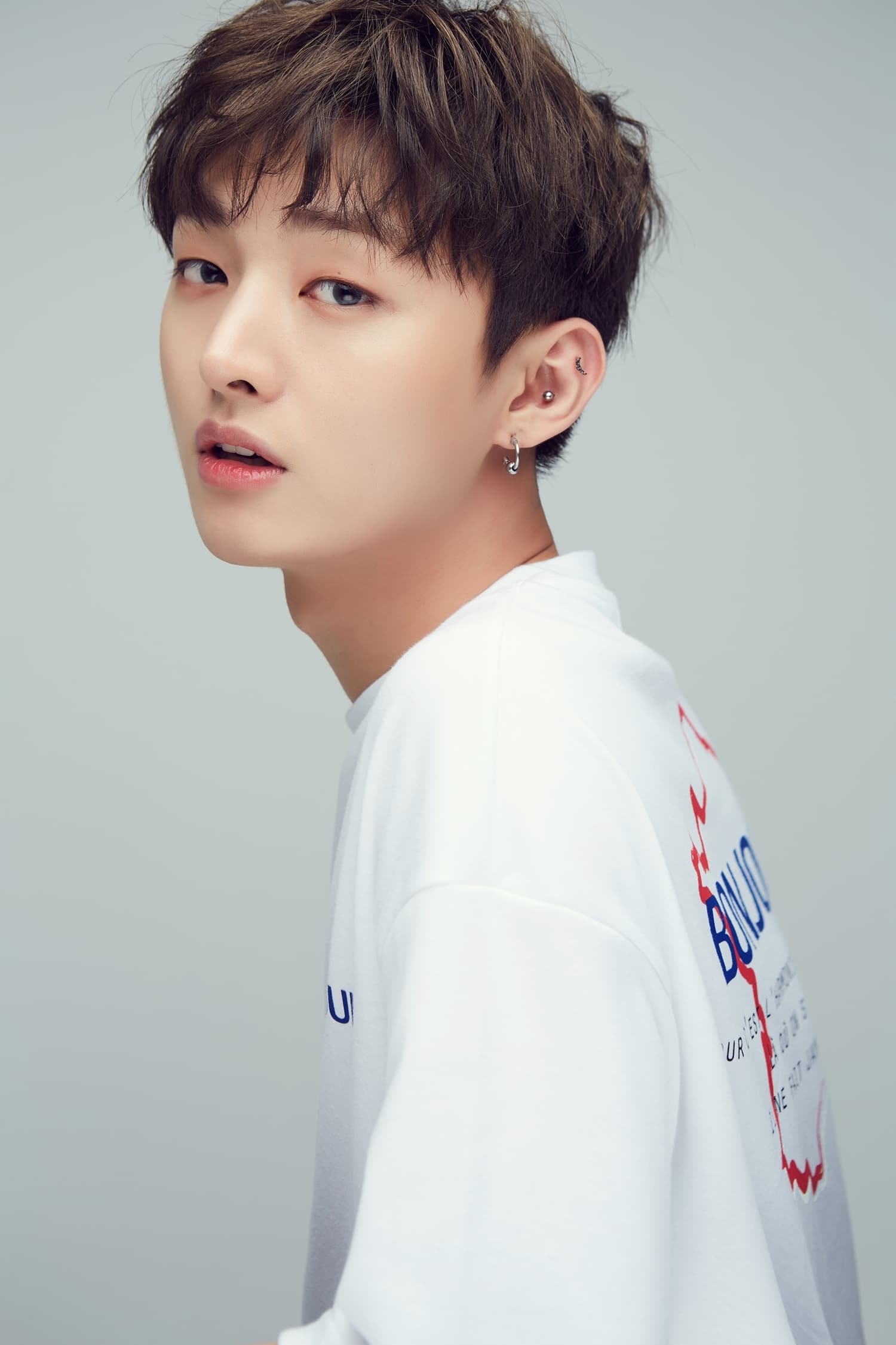 تصویر هنرمند Yoon Ji-sung