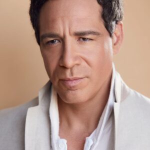 تصویر هنرمند Hector Hugo