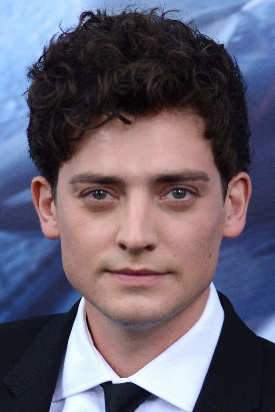 تصویر هنرمند Aneurin Barnard