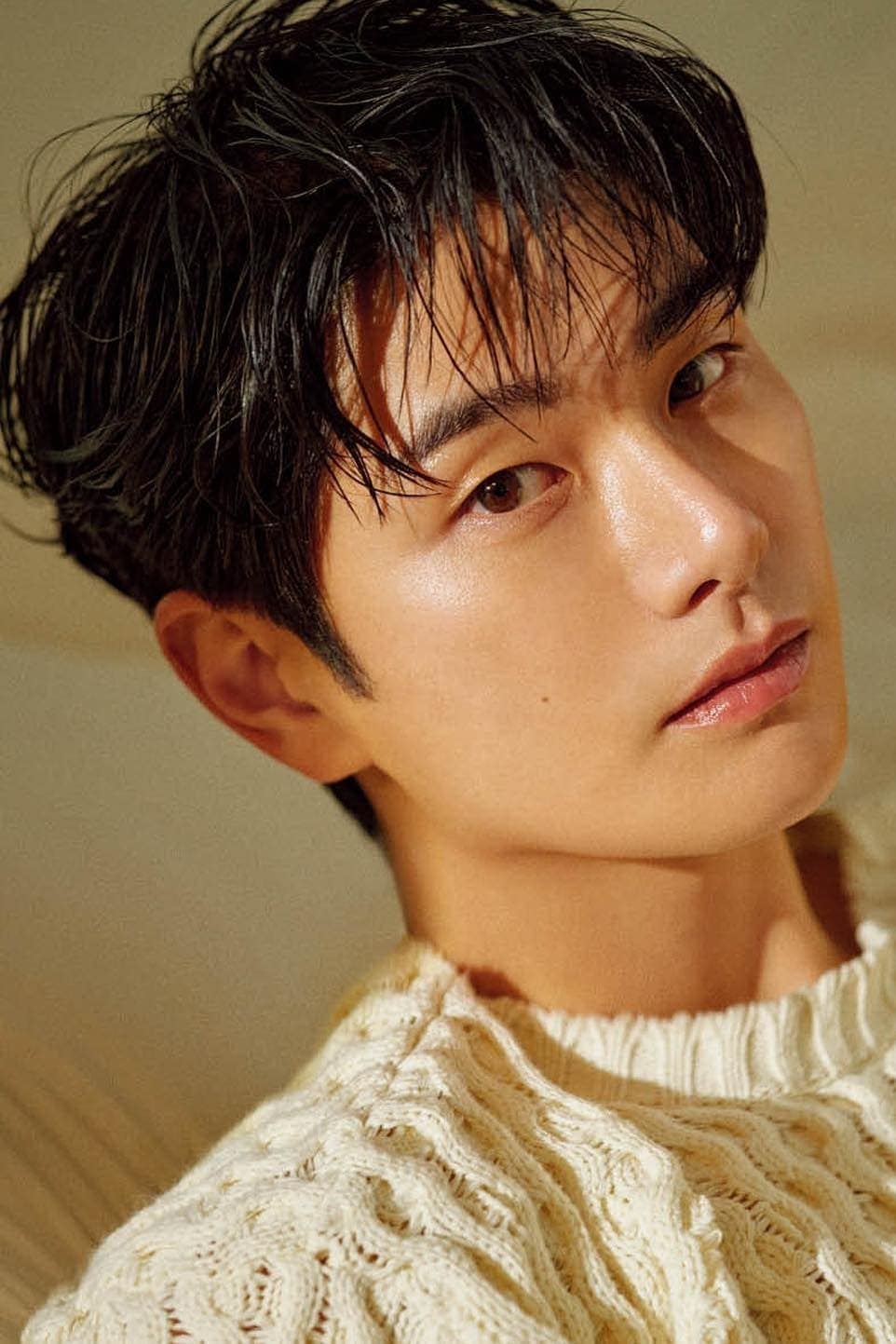 تصویر هنرمند Lee Yi-kyung