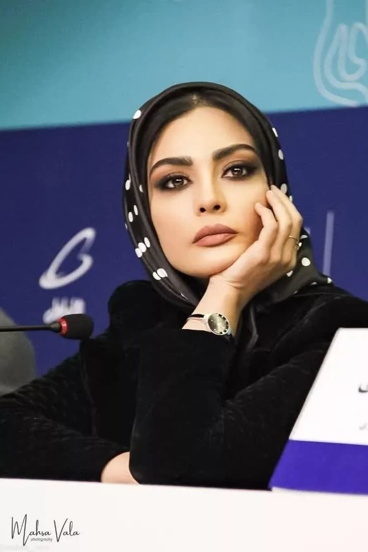 تصویر هنرمند Sahra Asadollahi