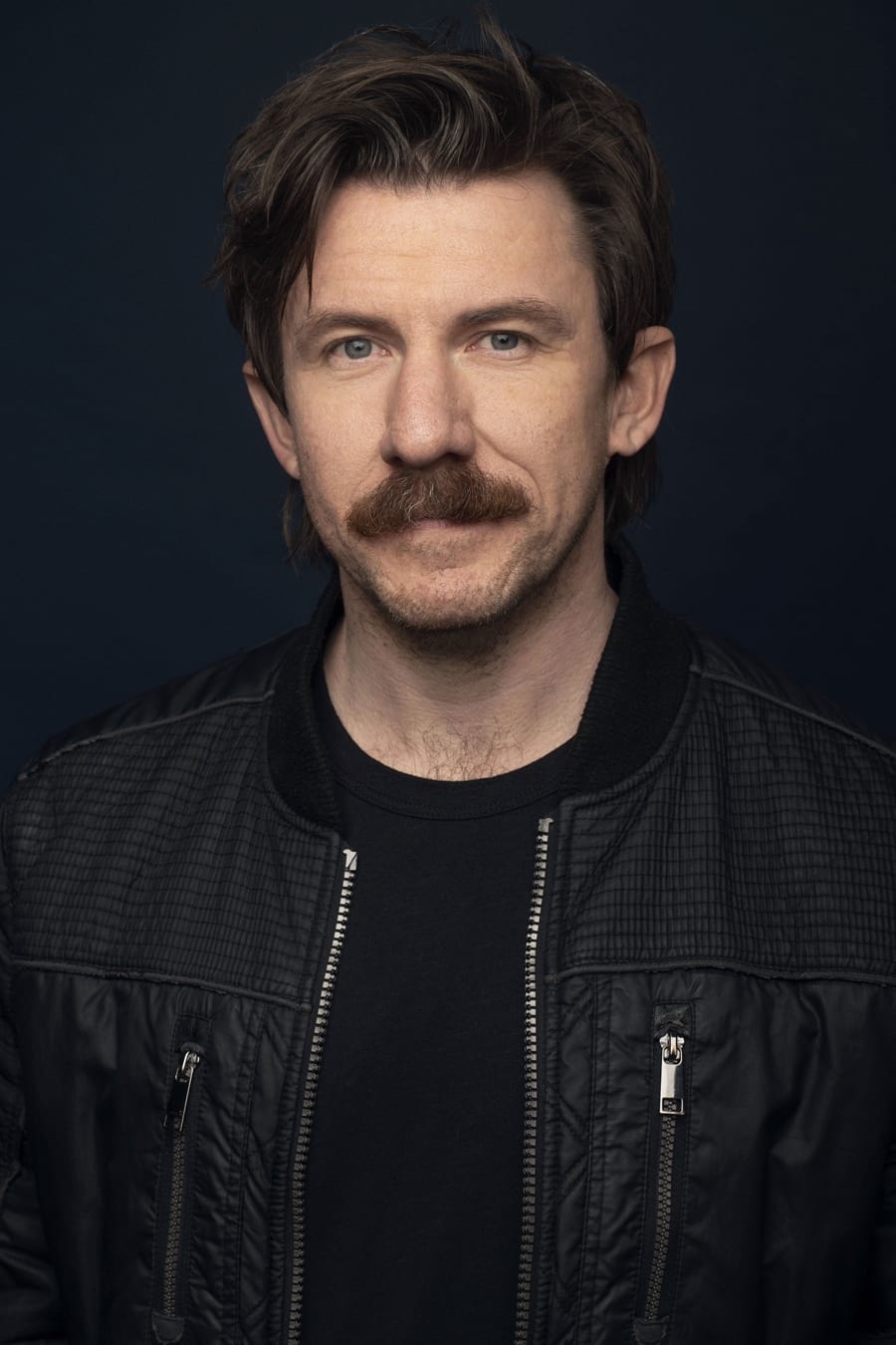 تصویر هنرمند Luke Barnett