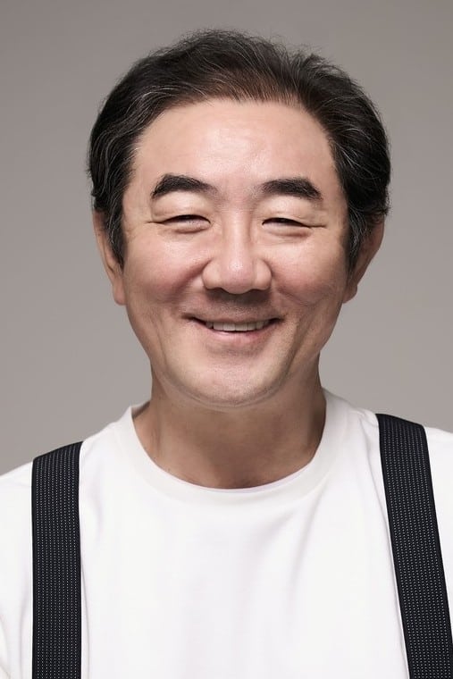 تصویر هنرمند Kim Hong-pa
