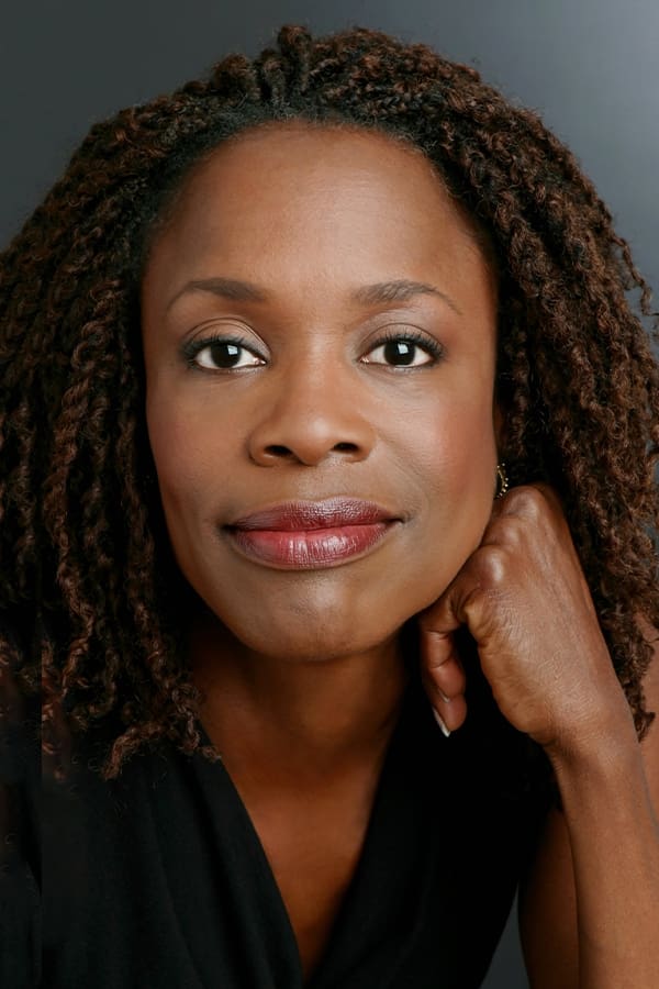 تصویر هنرمند Charlayne Woodard