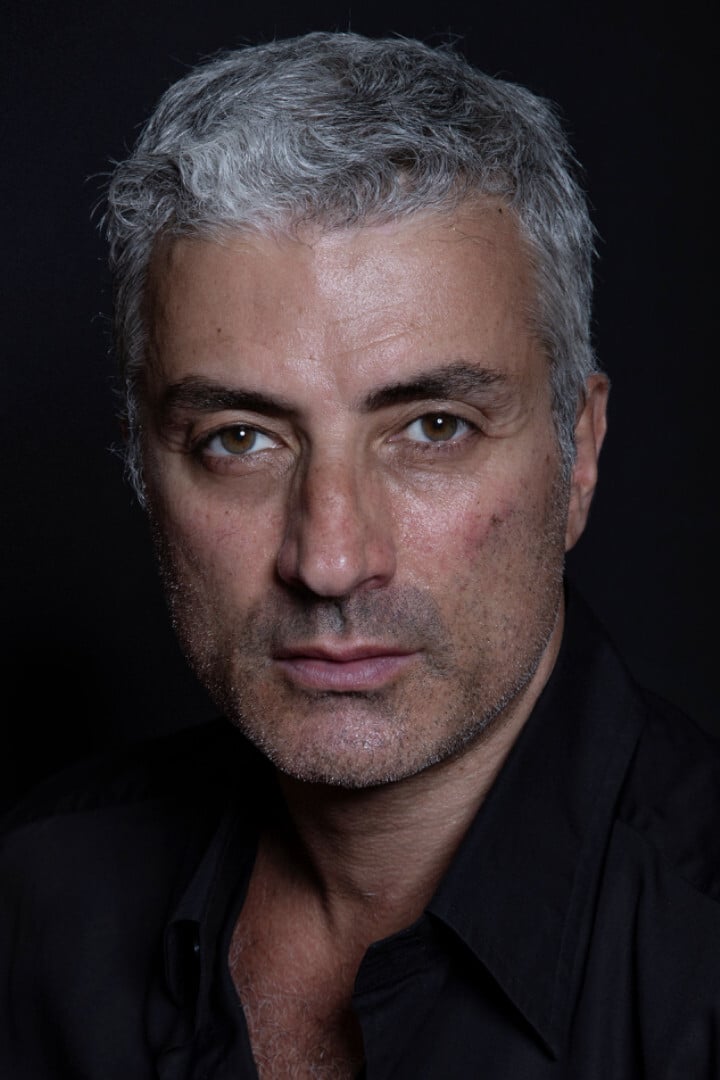 تصویر هنرمند Fabrizio Brienza