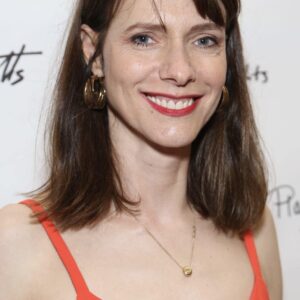 تصویر هنرمند Dolly Wells