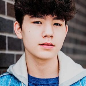 تصویر هنرمند Logan Kim