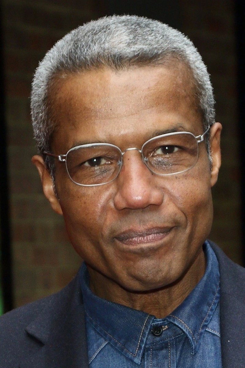 تصویر هنرمند Hugh Quarshie