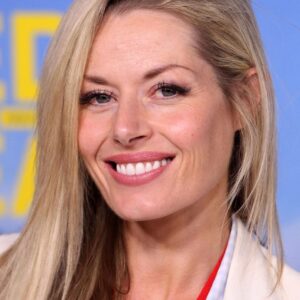 تصویر هنرمند Madeleine West