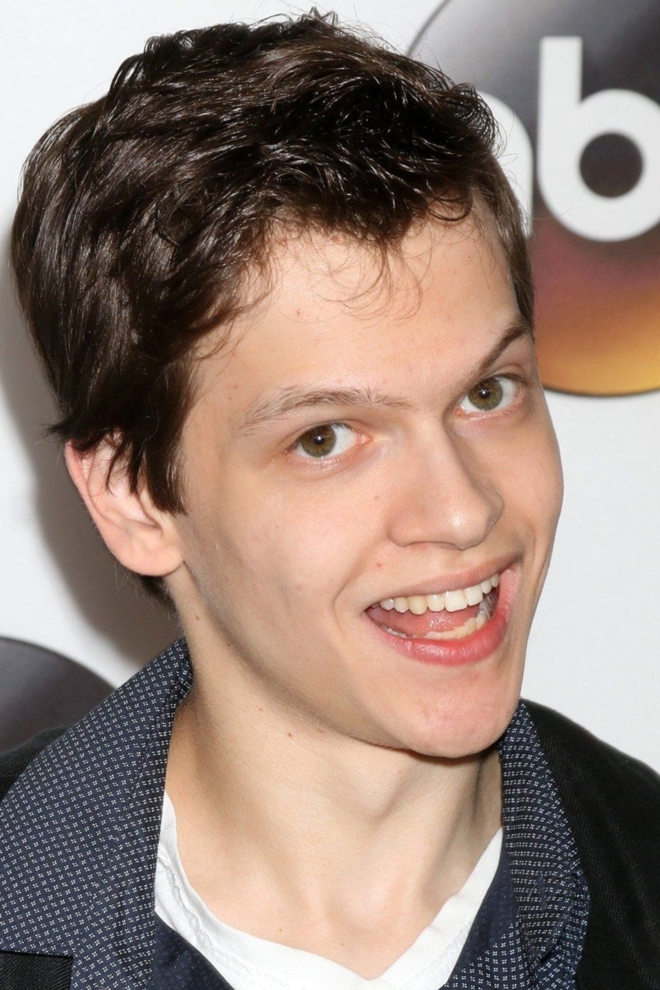 تصویر هنرمند Micah Fowler
