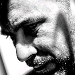 تصویر هنرمند Néstor F. Dennis