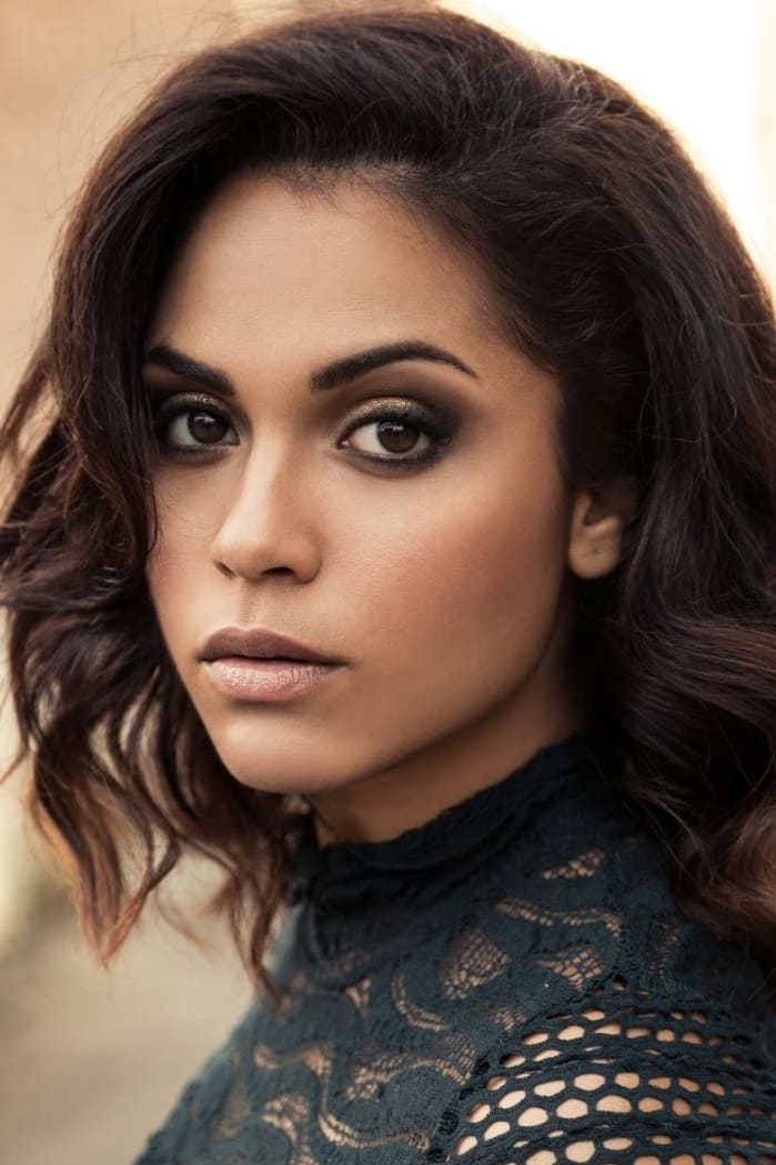تصویر هنرمند Monica Raymund
