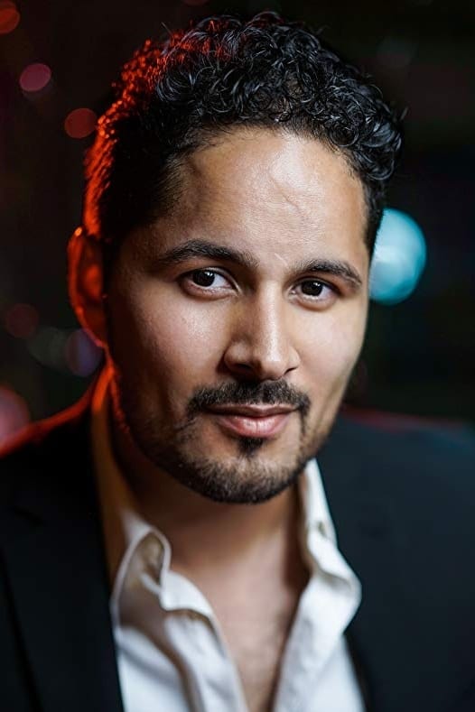 تصویر هنرمند Javier Vazquez Jr.