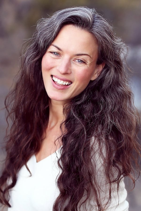 تصویر هنرمند May Lindstrom