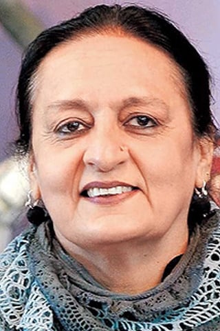 تصویر هنرمند Dolly Ahluwalia