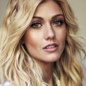 تصویر هنرمند Katherine McNamara