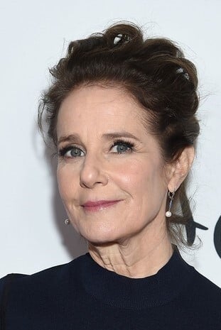 تصویر هنرمند Debra Winger
