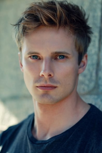 تصویر هنرمند Bradley James
