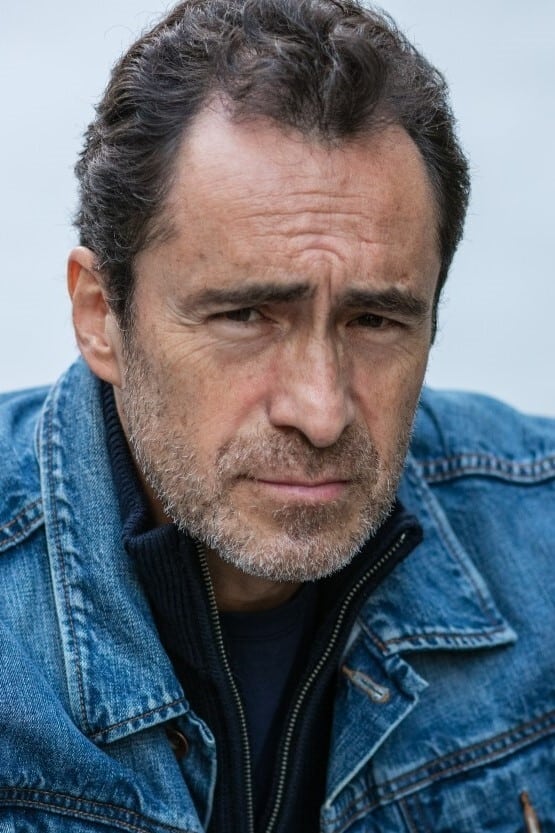 تصویر هنرمند Demián Bichir