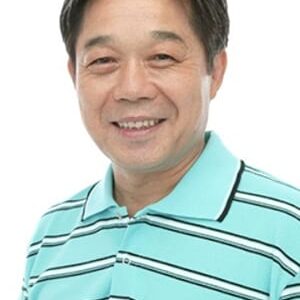 تصویر هنرمند Michitaka Kobayashi