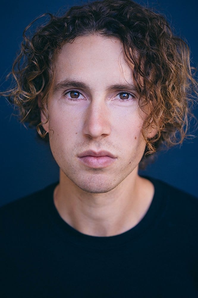 تصویر هنرمند Cameron Crosby