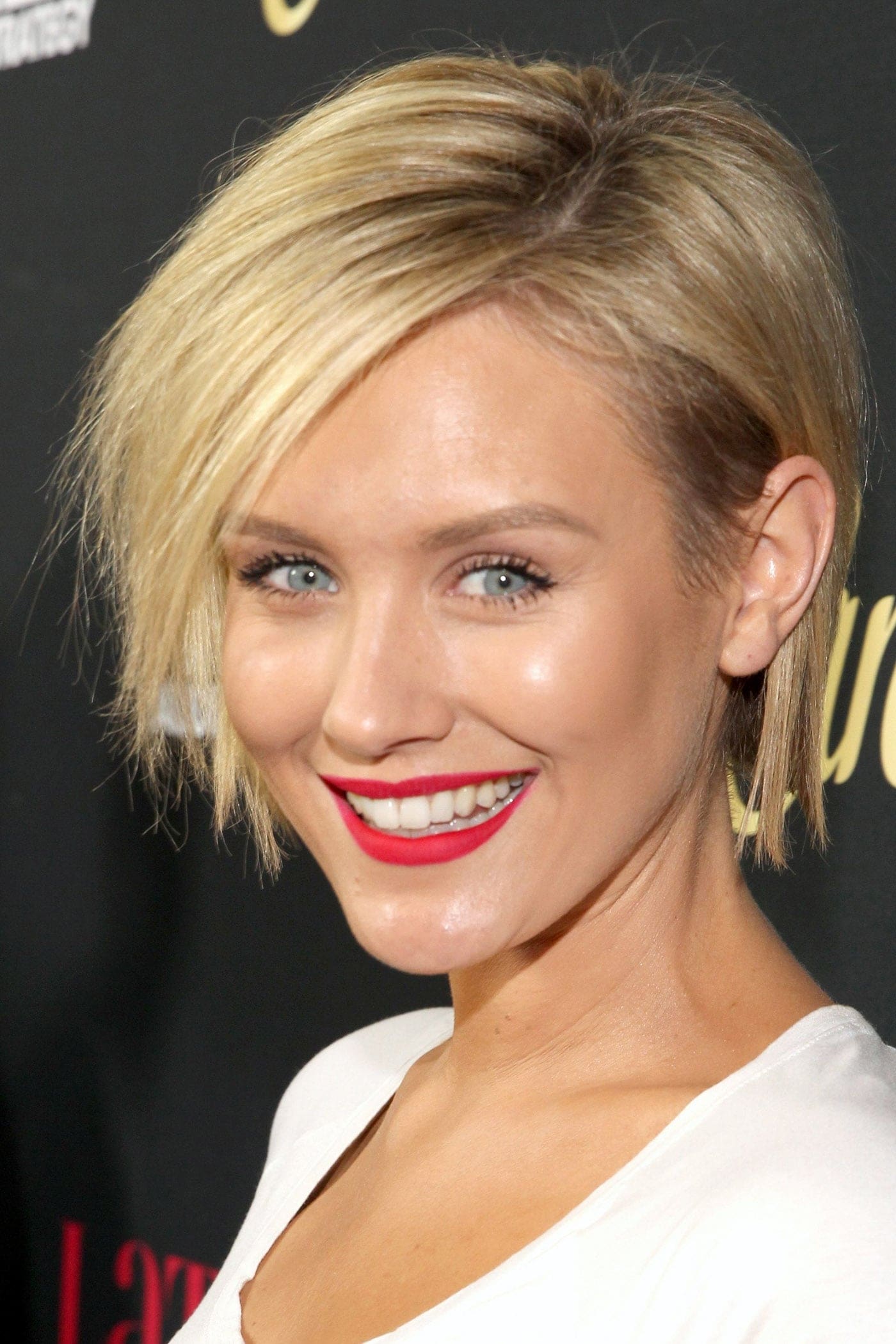 تصویر هنرمند Nicky Whelan