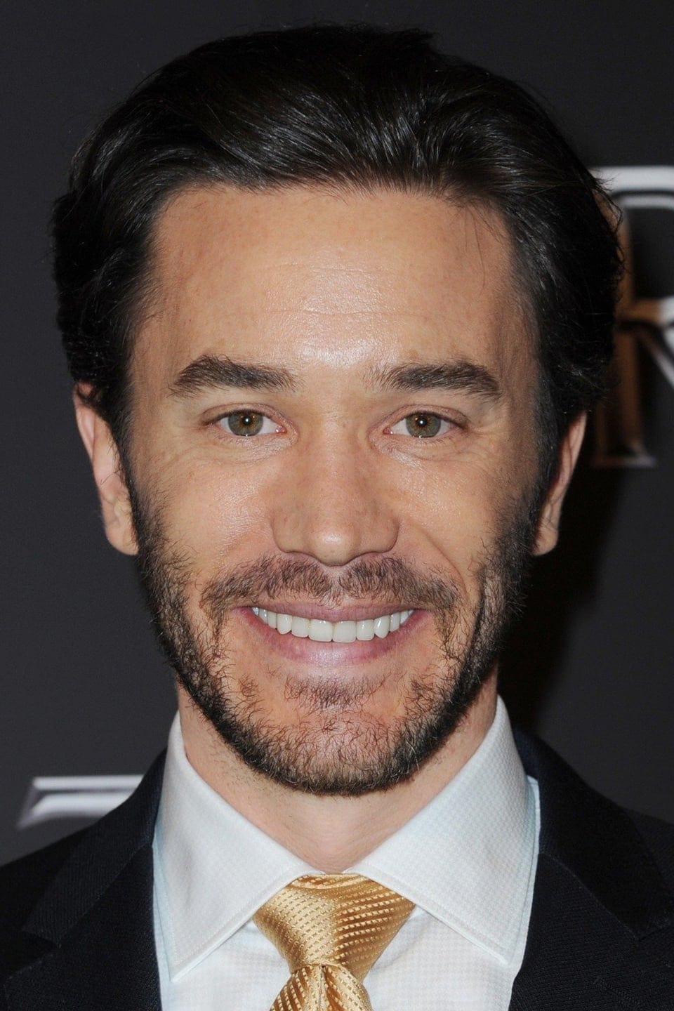 تصویر هنرمند Tom Pelphrey