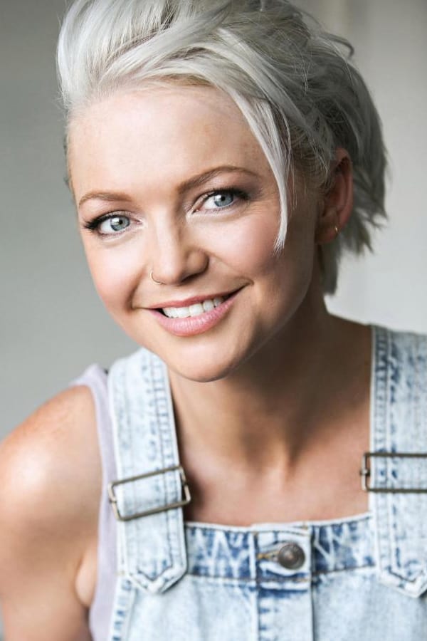 تصویر هنرمند Hannah Spearritt