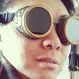 تصویر هنرمند Zhu Liyun