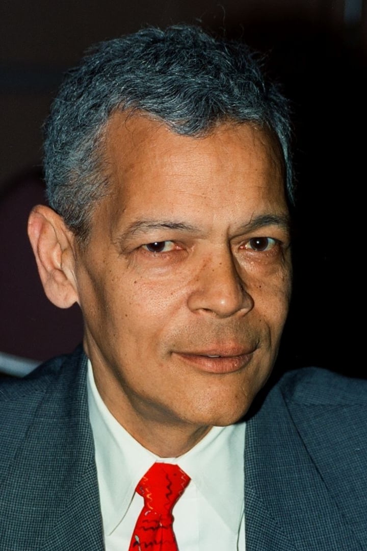 تصویر هنرمند Julian Bond