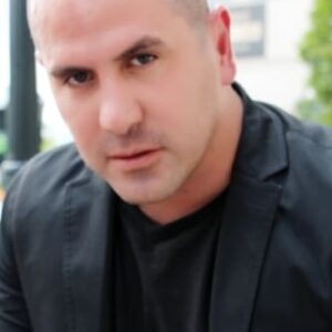 تصویر هنرمند Sergio Briones